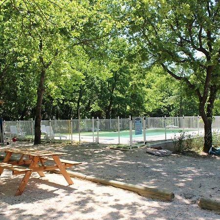 Le Petit Bois Villa Valaurie Екстериор снимка